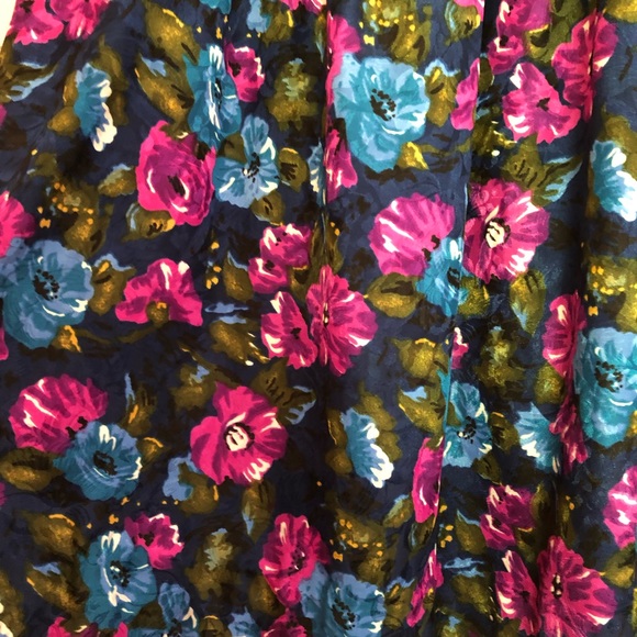 RE II by Gianna Vintage Floral Skirt, S/M - Picture 5 of 9